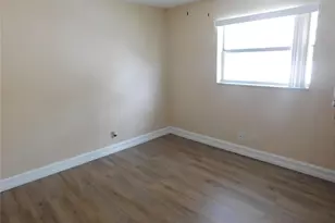 836 SW 80th Ave, North Lauderdale, FL 33068 - Photo 7