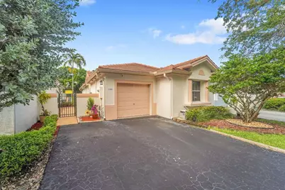 7542 NW 3rd Street, Plantation, FL 33317 - Photo 1
