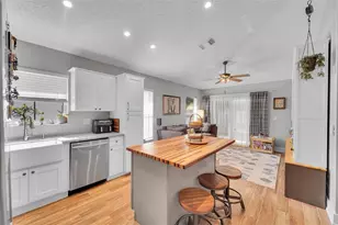 7542 NW 3rd St, Plantation, FL 33317 - Photo 9