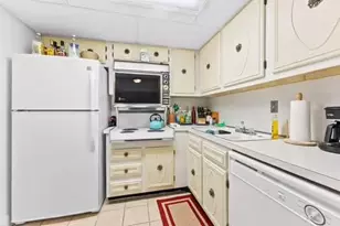 120 Cypress Club Dr, Pompano Beach, FL 33060 - Photo 7