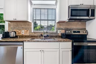 516 Puritan Rd, West Palm Beach, FL 33405 - Photo 13