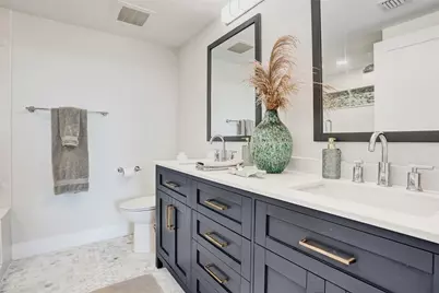 700 E Boynton Beach Boulevard #406, Boynton Beach, FL 33435 - Photo 13