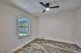 2273 SW Phyllis Ln, Port Saint Lucie, FL 34953 - Photo 17