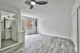 2273 SW Phyllis Ln, Port Saint Lucie, FL 34953 - Photo 21