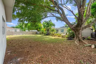 6540 SW 8th St, North Lauderdale, FL 33068 - Photo 33