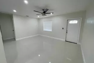 1809 NW 13th Ct, Fort Lauderdale, FL 33311 - Photo 9