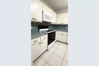 2491 82, Davie, FL 33317 - Photo 5