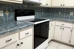 2491 SW 82, Davie, FL 33317 - Photo 5