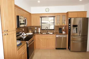 9220 SW 56th St, Miami, FL 33165 - Photo 11