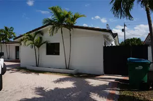 9220 SW 56th St, Miami, FL 33165 - Photo 3