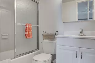 105 NE 19th Ave, Deerfield Beach, FL 33441 - Photo 17