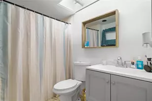 800 SW 125th Way, Pembroke Pines, FL 33027 - Photo 27