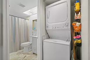 800 SW 125th Way, Pembroke Pines, FL 33027 - Photo 25