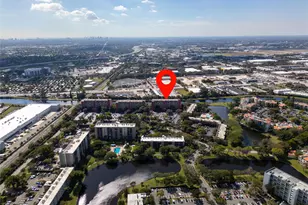 2206 S Cypress Bend Dr, Pompano Beach, FL 33069 - Photo 37