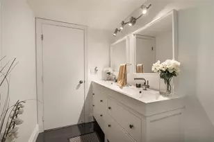 2206 S Cypress Bend Dr, Pompano Beach, FL 33069 - Photo 5