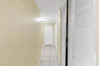 970 SW 67th Avenue, Pompano Beach, FL 33068 - Photo 13
