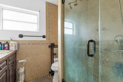 970 SW 67th Avenue, Pompano Beach, FL 33068 - Photo 21