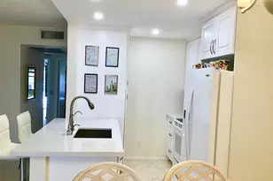 3026 Exeter B, Boca Raton, FL 33434 - Photo 5