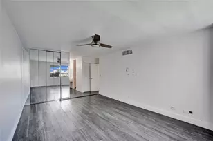 301 174th St, Sunny Isles Beach, FL 33160 - Photo 15