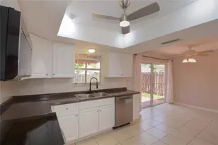 11451 NW 37th St, Sunrise, FL 33323 - Photo 13