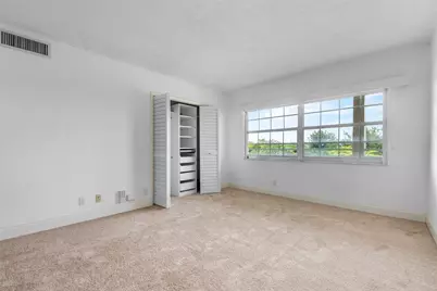 535 Oaks Drive #508, Pompano Beach, FL 33069 - Photo 9