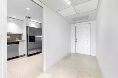 535 Oaks Drive #508, Pompano Beach, FL 33069 - Photo 3