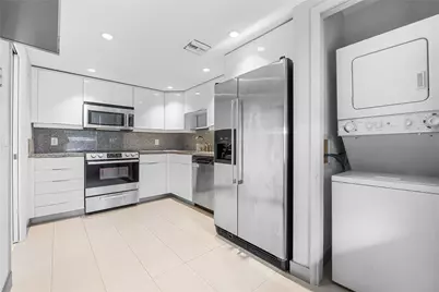 535 Oaks Drive #508, Pompano Beach, FL 33069 - Photo 5