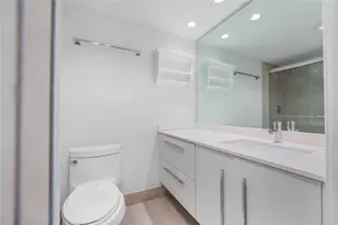 535 Oaks Dr, Pompano Beach, FL 33069 - Photo 11