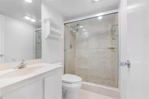 535 Oaks Dr, Pompano Beach, FL 33069 - Photo 21