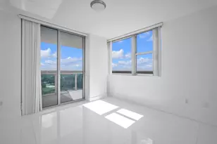 2641 N Flamingo Rd, Sunrise, FL 33323 - Photo 3