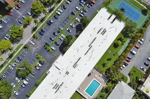 1301 NE 7th St, Hallandale Beach, FL 33009 - Photo 35