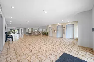 1301 NE 7th St, Hallandale Beach, FL 33009 - Photo 27