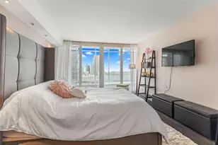 1717 N Bayshore Dr, Miami, FL 33132 - Photo 33