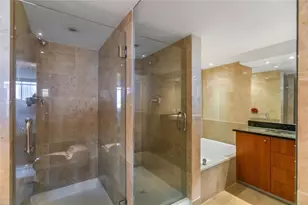 1717 N Bayshore Dr, Miami, FL 33132 - Photo 39