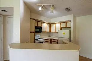 3350 Pinewalk Dr Unit, Pompano Beach, FL 33063 - Photo 9