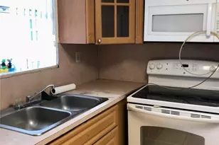 [Address not provided], Miami, FL 33172 - Photo 9