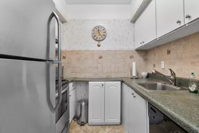 500 Layne Boulevard #18, Hallandale Beach, FL 33009 - Photo 5