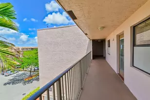 2748 NW 104th Ave, Sunrise, FL 33322 - Photo 5