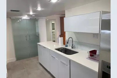 1000 Parkview Drive #319, Hallandale Beach, FL 33009 - Photo 5