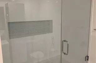 1000 Parkview Dr, Hallandale Beach, FL 33009 - Photo 15