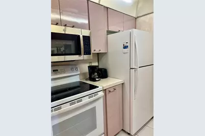 111 Briny Avenue #2106, Pompano Beach, FL 33062 - Photo 9