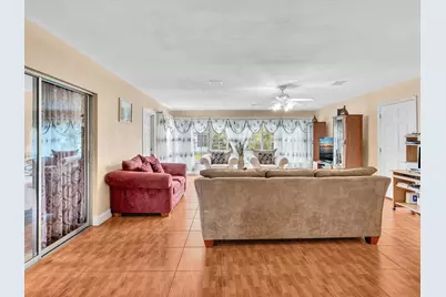 4220 NW 49th Avenue, Lauderdale Lakes, FL 33319 - Photo 19