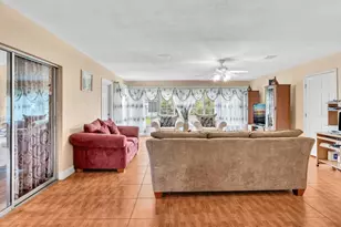 4220 NW 49th Ave, Lauderdale Lakes, FL 33319 - Photo 19