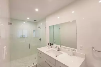 1900 Bayview Drive, Fort Lauderdale, FL 33305 - Photo 29