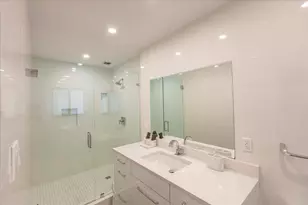 1900 Bayview Dr, Fort Lauderdale, FL 33305 - Photo 29