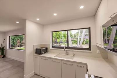 1900 Bayview Drive, Fort Lauderdale, FL 33305 - Photo 17