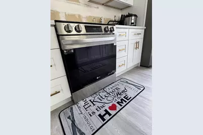 1611 NE 32 Street, Pompano Beach, FL 33064 - Photo 11