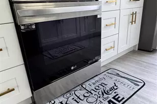 1611 NE 32nd St, Pompano Beach, FL 33064 - Photo 11