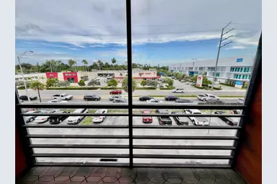 13500 NE 3rd Court #412, Miami, FL 33161 - Photo 17