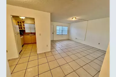 13500 NE 3rd Court #412, Miami, FL 33161 - Photo 11